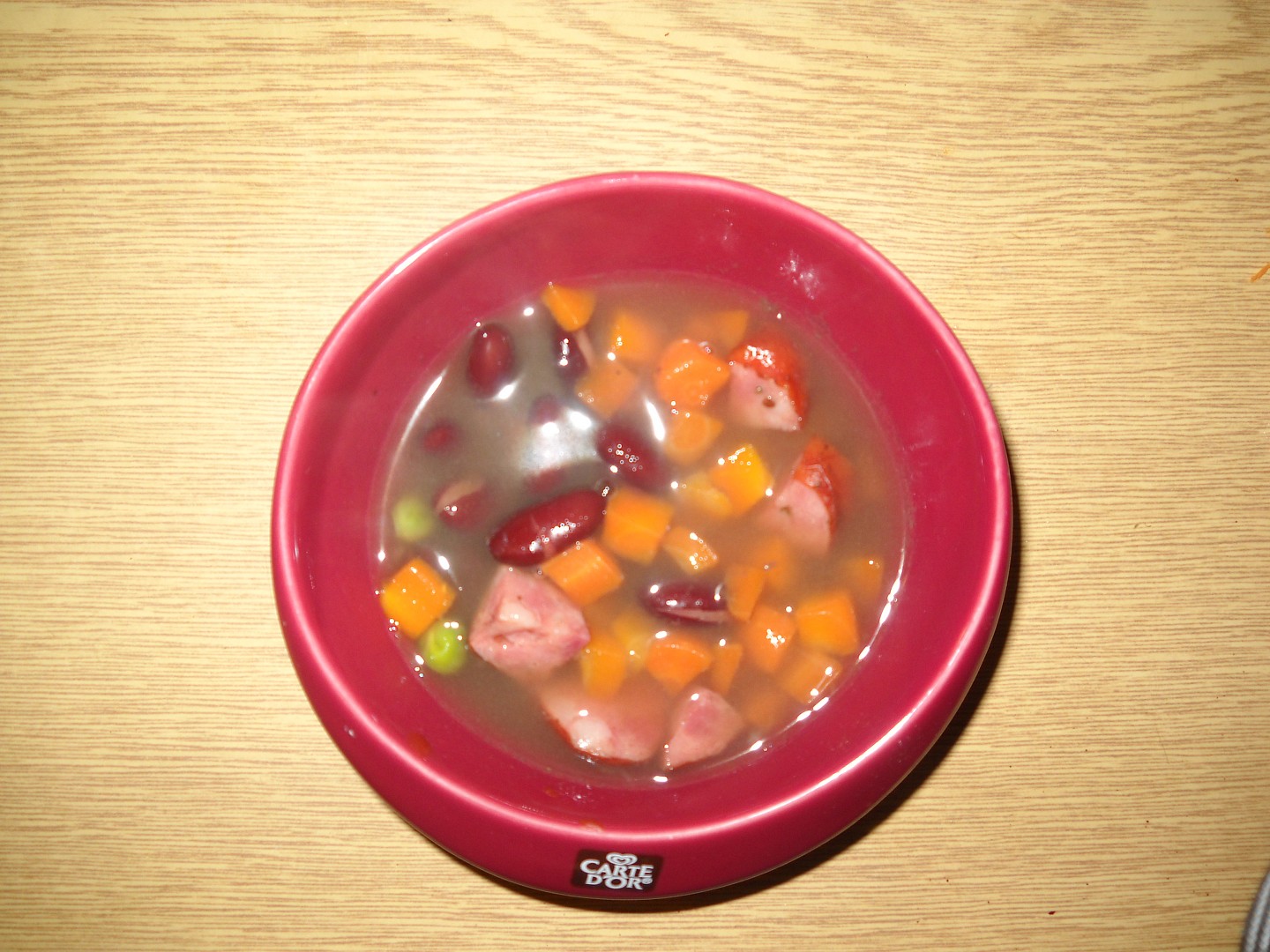 Fazolová polévka se zeleninou a klobáskou