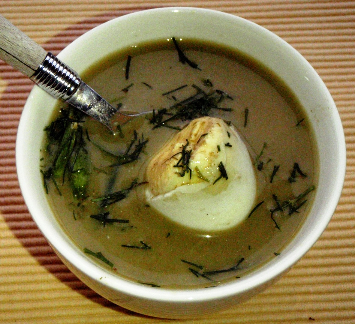 Koprová polévka s houbami a cottage