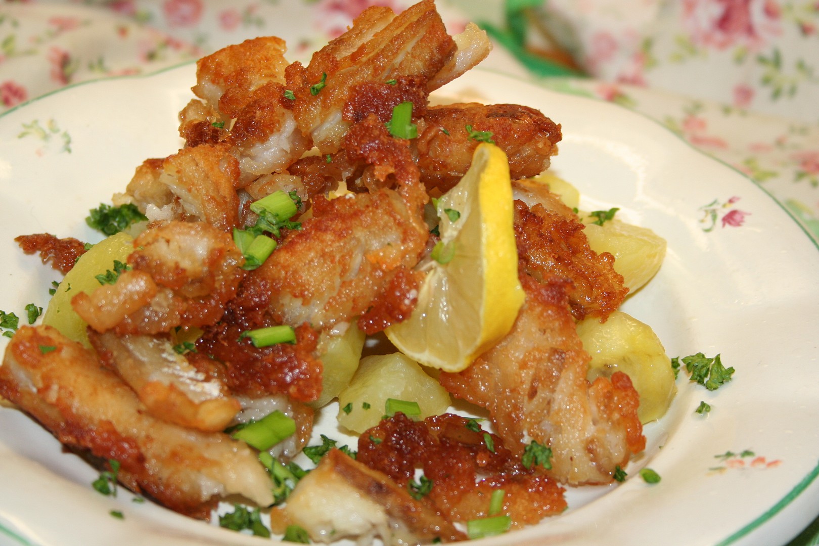 Křupavé kousky rybího filé v tempura těstíčku