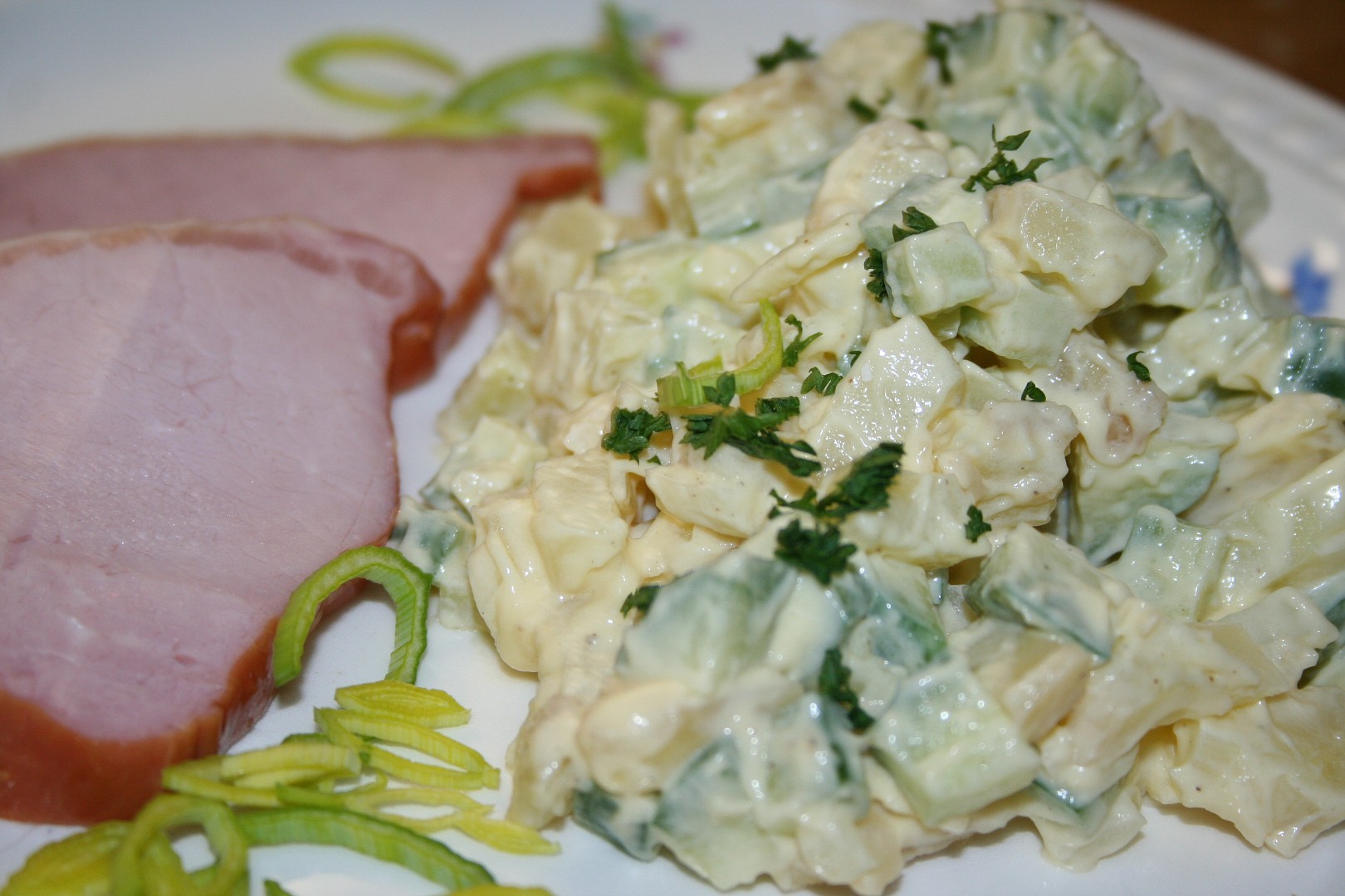 Okurkovo-bramborový salát