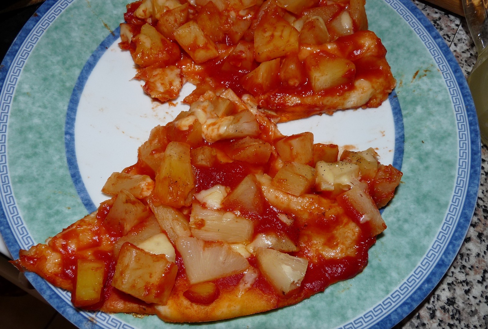 Ovocné pizzy v MW - těsto podle Jikotky - CRISP