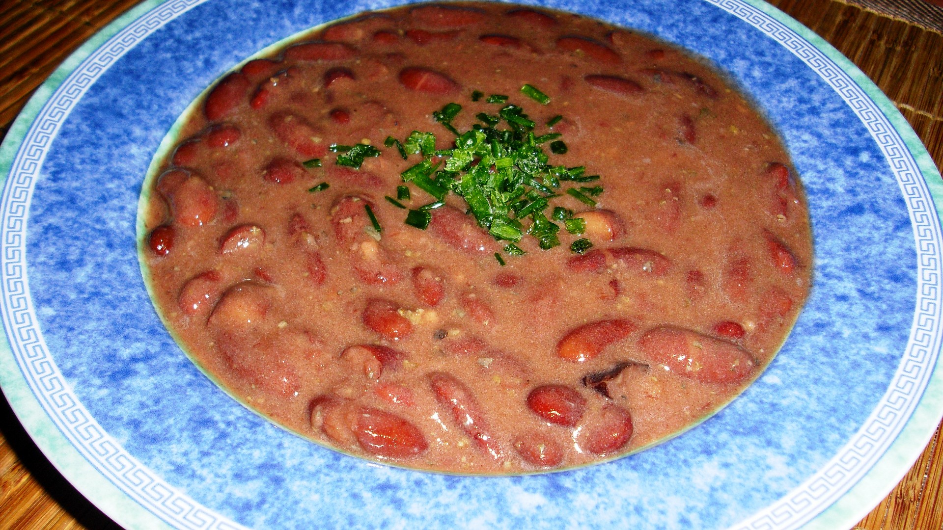 Polévka červeno-fazolačka