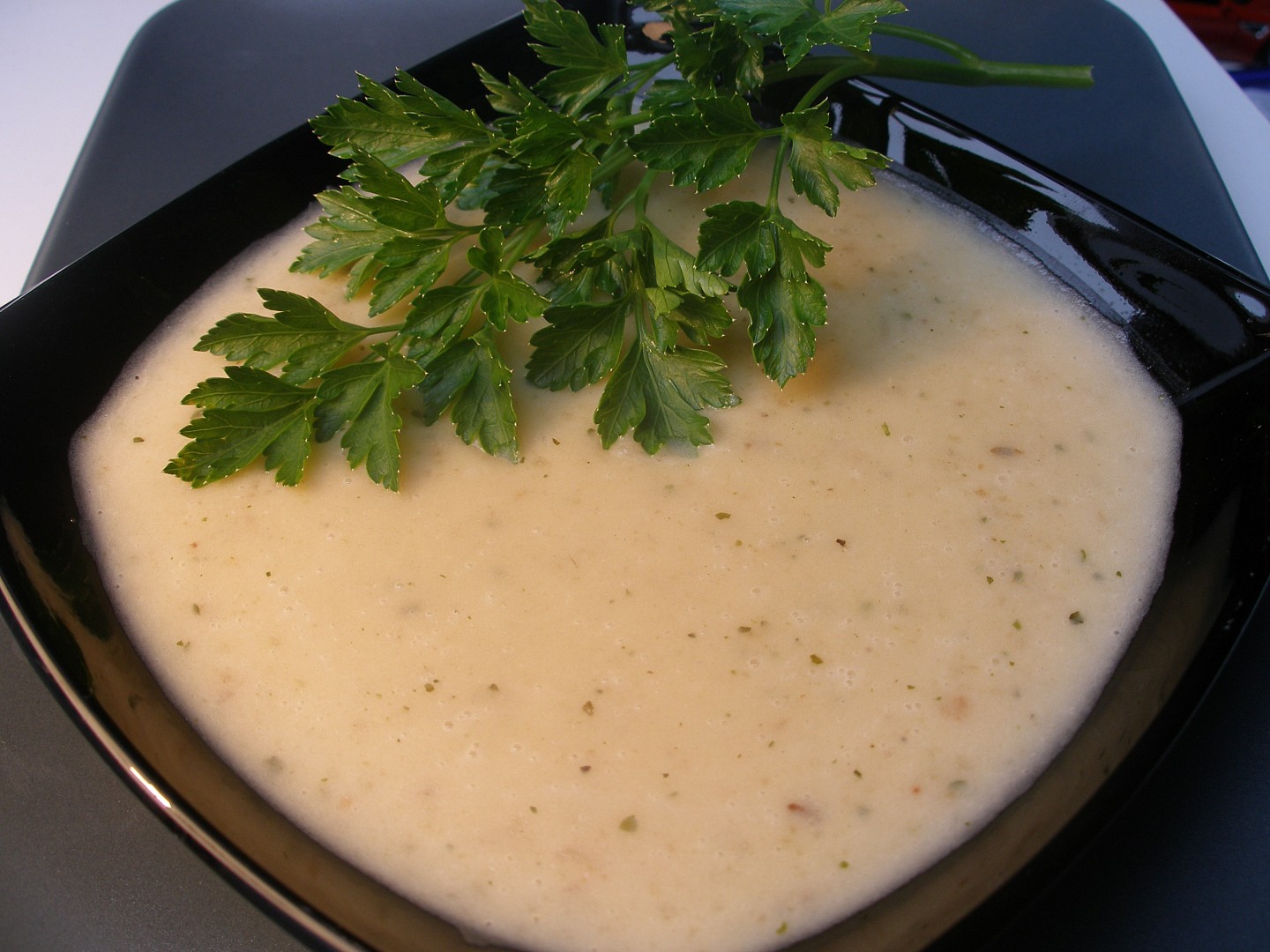 Polévka z pečených brambor
