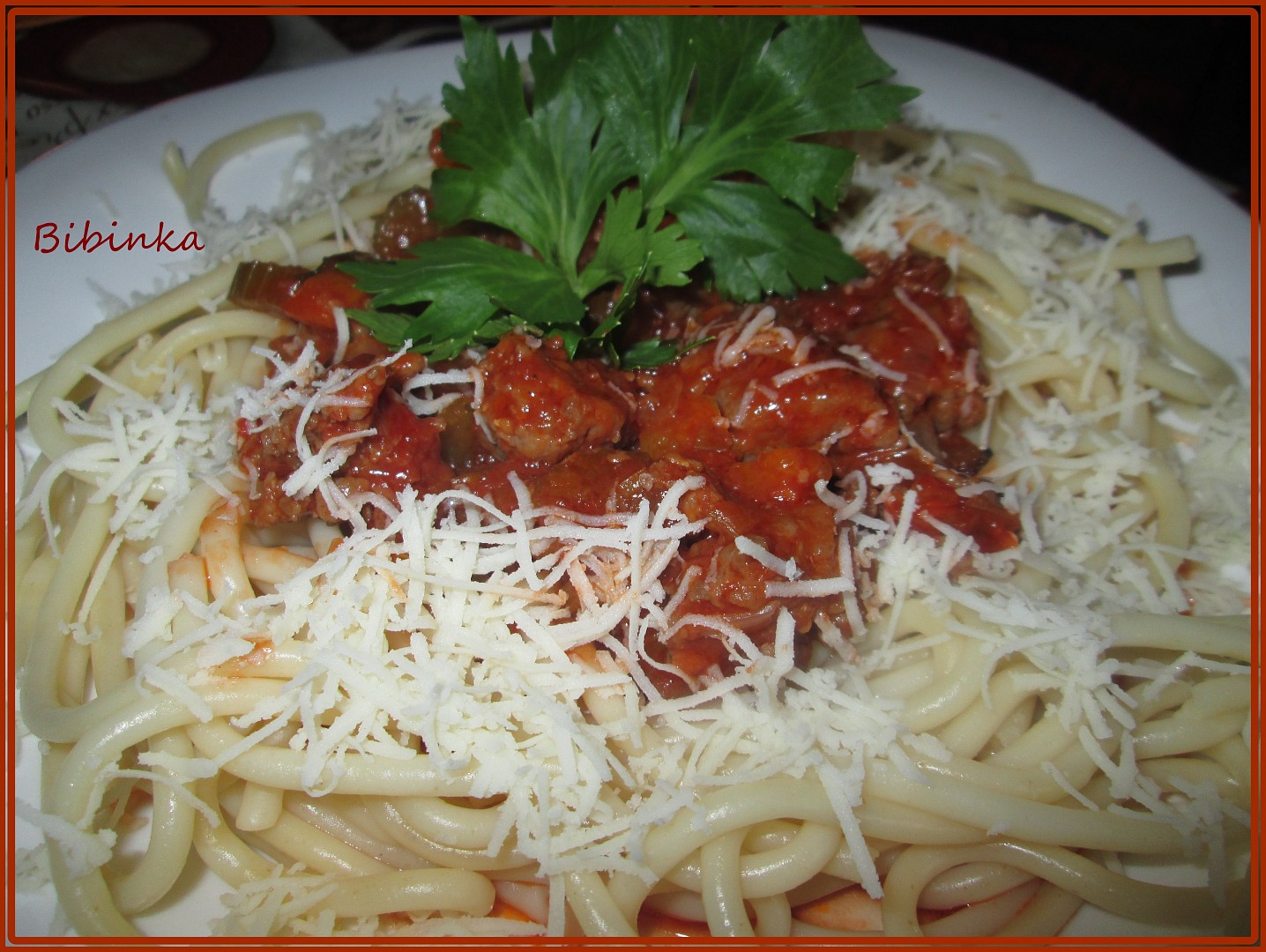 Silnější řapíkaté a česnekové špagety