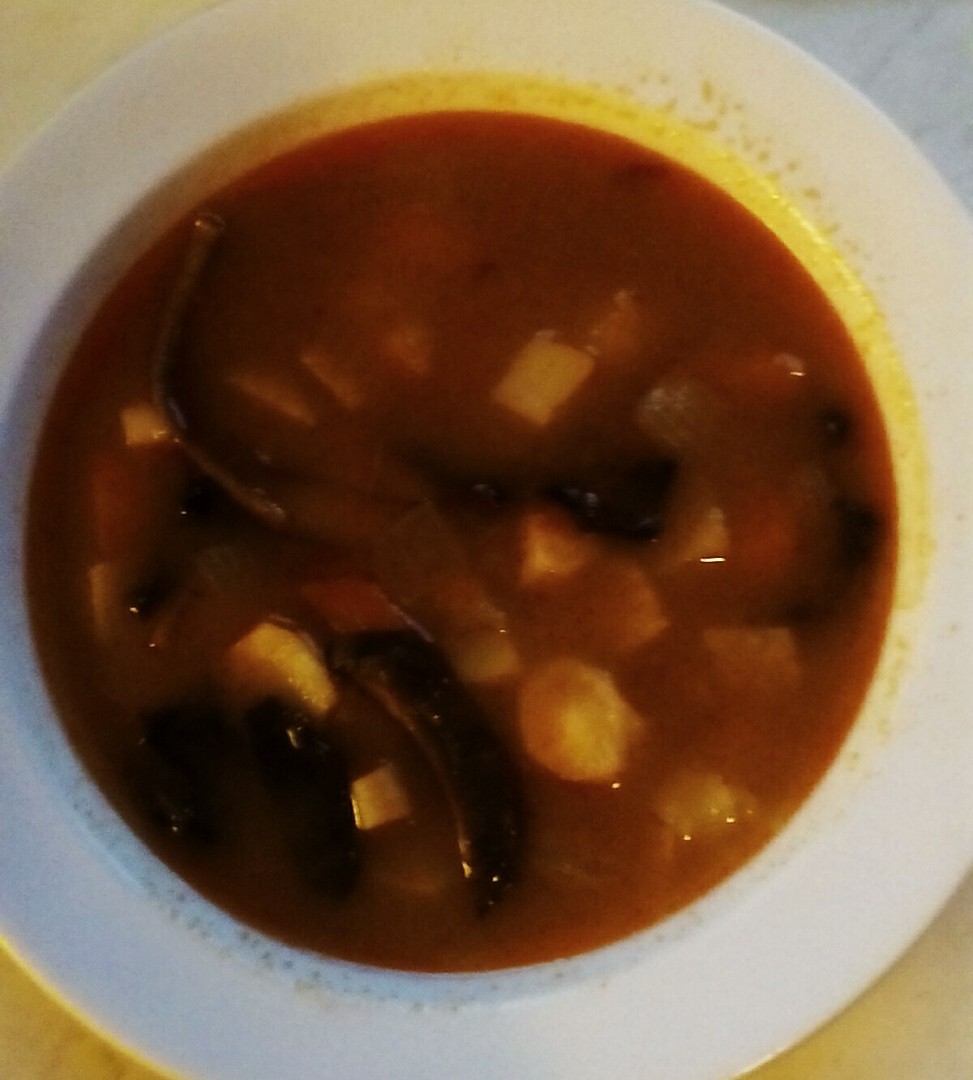 Zeleninová polévka s houbami