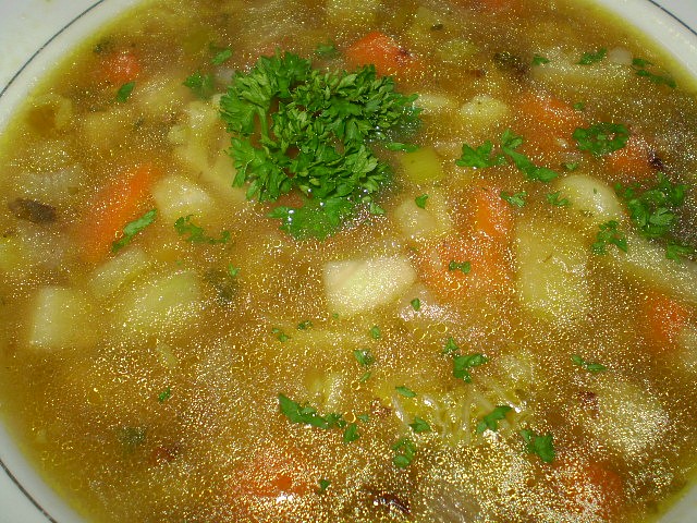 Zeleninovo-pohanková polévka s houbami